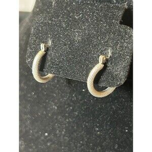 Silver Tone Design Hoop Earrings